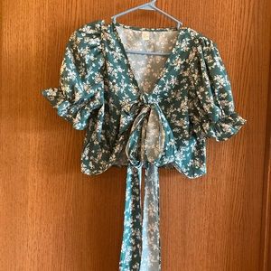 Multi-Way floral Blouse